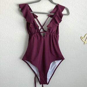 \Cupshe\• NWT Plum Ruffle One Piece Swimsuit